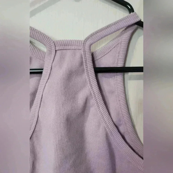 Skeleton hand crop top - Picture 4 of 5